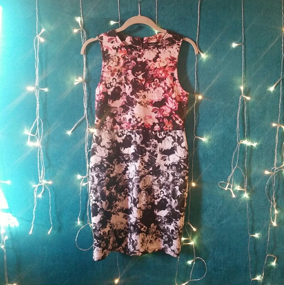 Topshop Dresses & Skirts - Bodycon Dress
